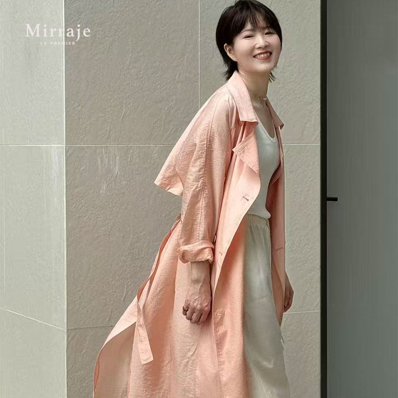 橘色大翻领系带收腰风衣女