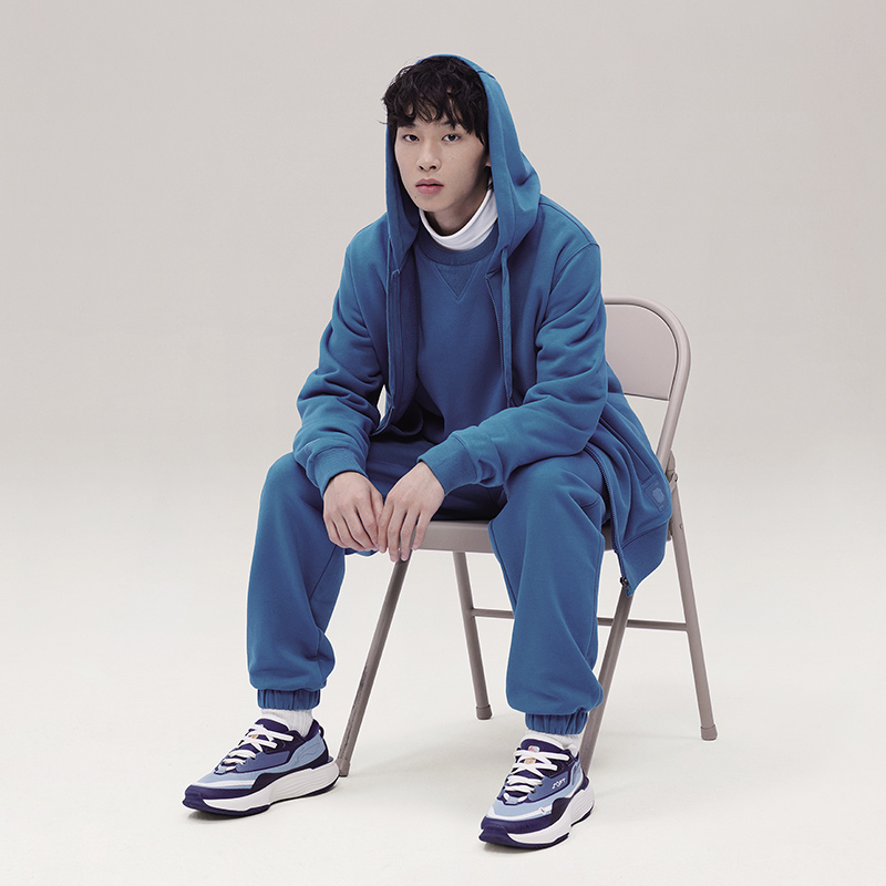 Lining/李宁正品冬季男子中国色系列纯色圆领百搭舒适卫衣AWDT965