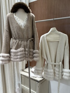 上衣外套 咖色亮丝温柔气质狐狸毛拼接v领系带针织开衫 Atu studio