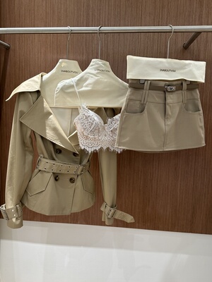 25秋复古大翻领露肩一字领长袖收腰双排扣短款风衣女外套小众礼服