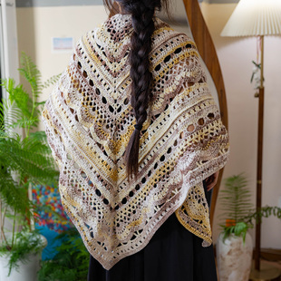 手工diy钩织小魔女披肩材料包十刻云团渐变色毛线新手礼物送女友