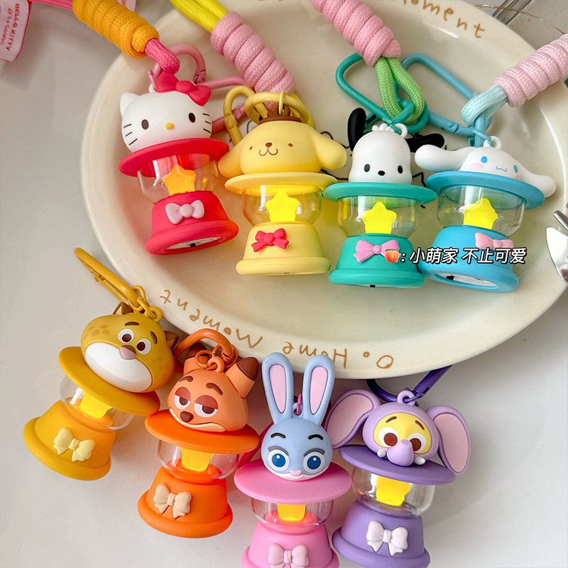 正版疯狂动物城煤油露营小夜灯发光挂件书包可爱立体饰品钥匙扣