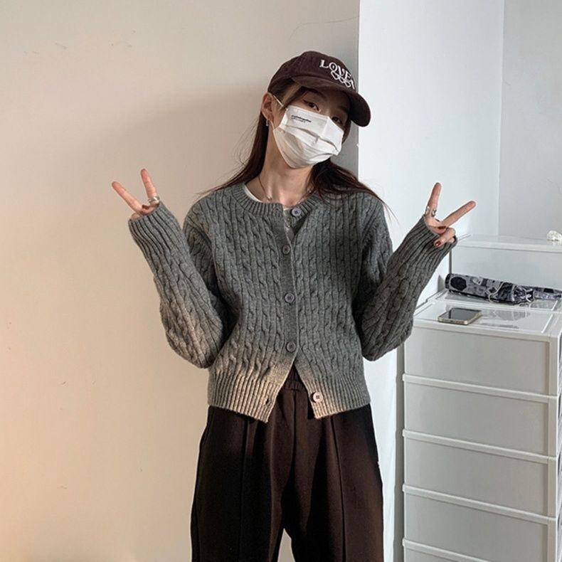 复古短款麻花毛衣外套女春秋本命年氛围感小个子红色针织开衫