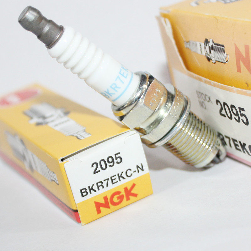 NGK火花塞BKR7EKC-N 2095适用于宝马1150 850摩托车