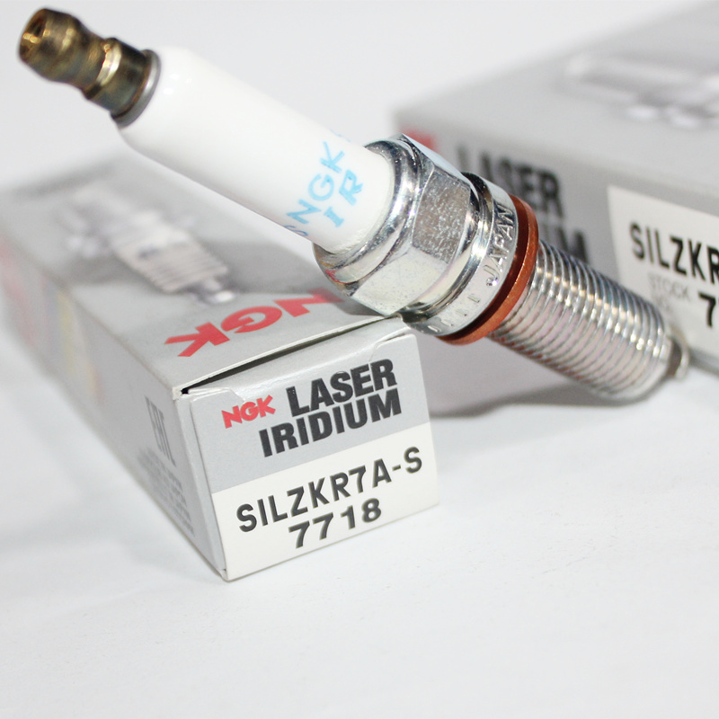 NGK铱铂金火花塞SILZKR7A-S 7718适用奔驰C35 GLK 272 273发动机