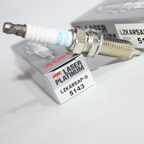 NGK铂金火花塞LZKAR5AP-11 5143适用于轩逸1.8L阳光1.8L逍客1.6L