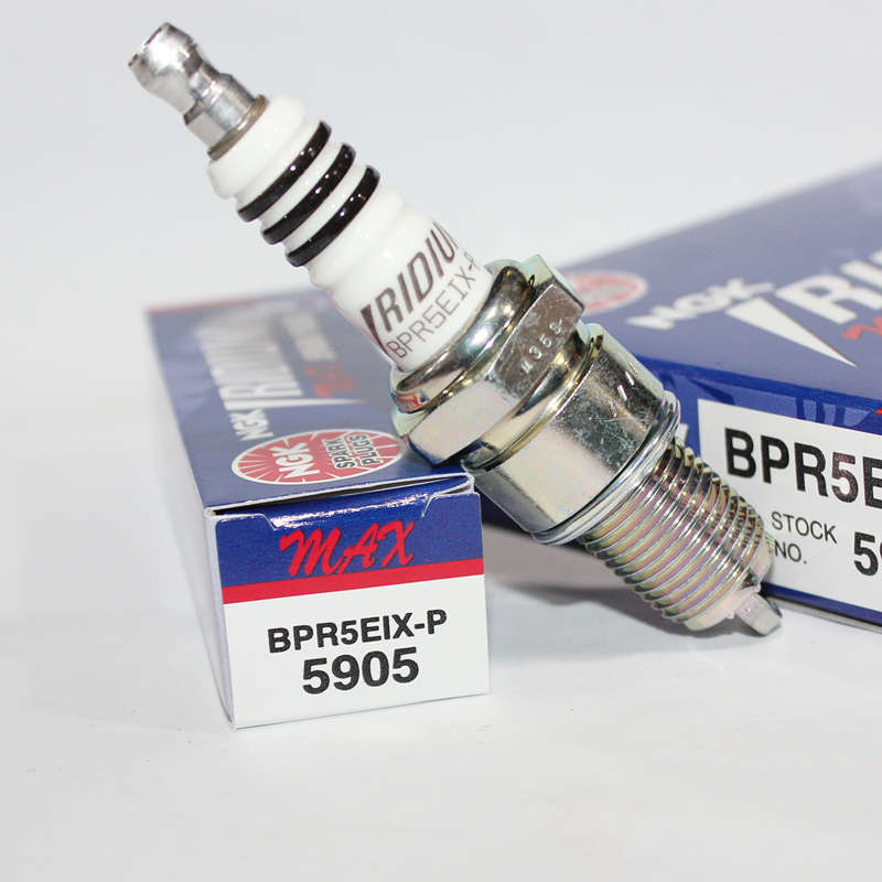 NGK火花塞割草机草坪机普桑