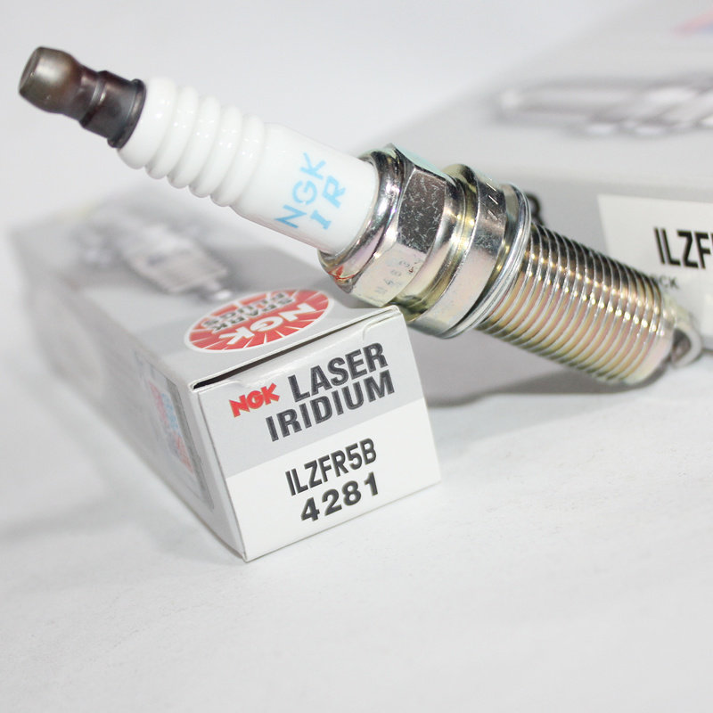 NGK铱铂金火花塞ILZFR5B适用于DX3 V5菱致菱悦V3 A5翼舞4A91 4A92