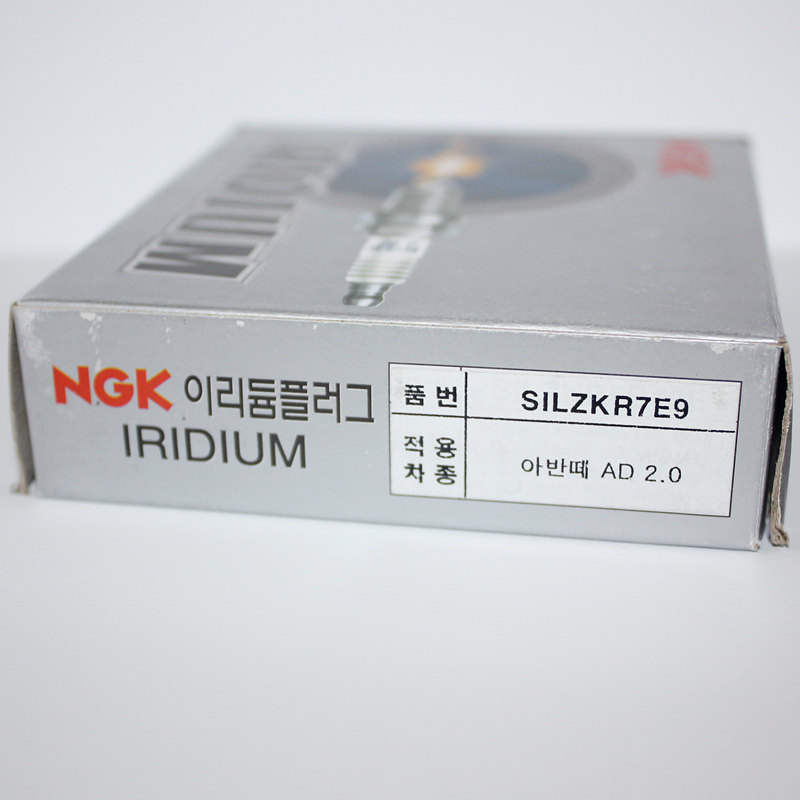 NGK铱铂金火花塞K4名图索纳塔