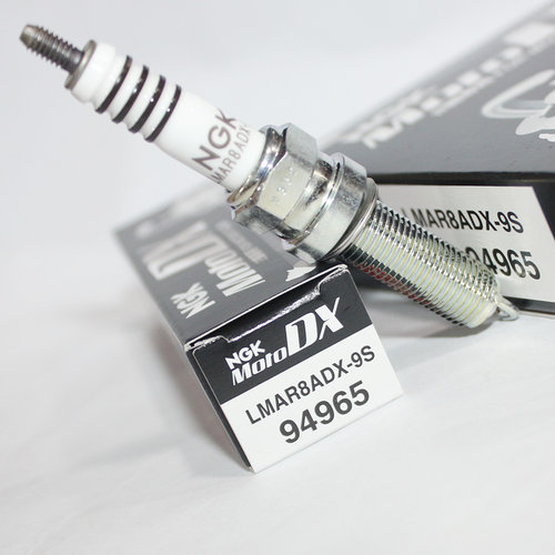 ngk火花塞适用cb1100佛沙