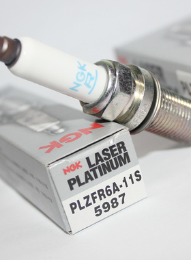 NGK双铂金火花塞PLZFR6A-11S适用宝马N52 B30 X5 525 530 745 325