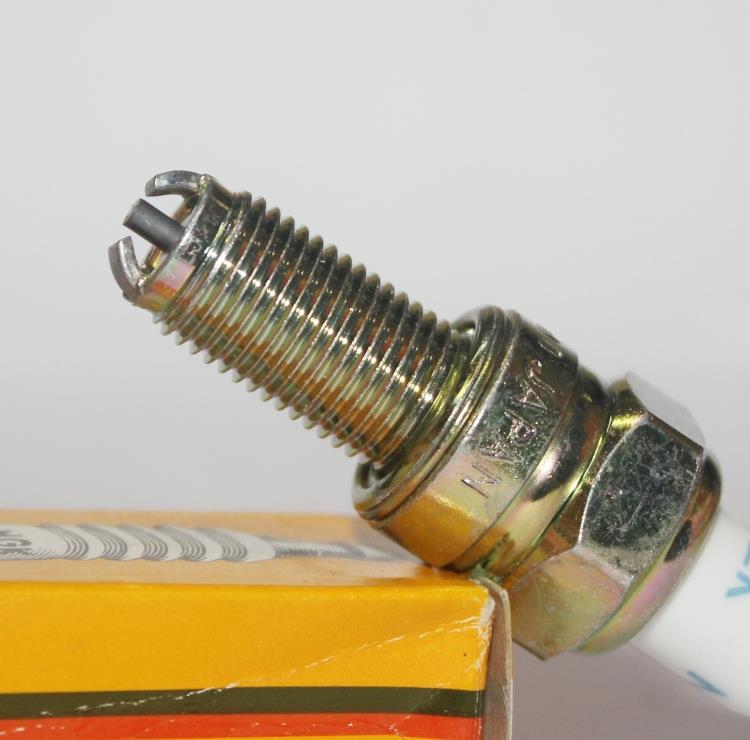 双爪NGK火花塞CR7EK适用迅鹰凌鹰夜鹰EN大眼DR250超人125 150