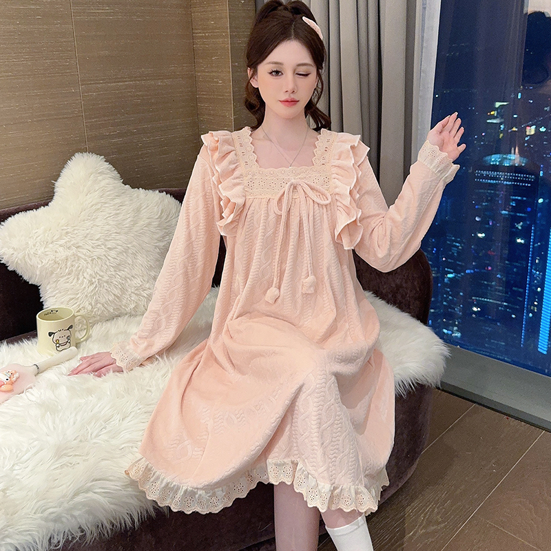 甜美学生可外穿薄绒蕾丝孕妇韩