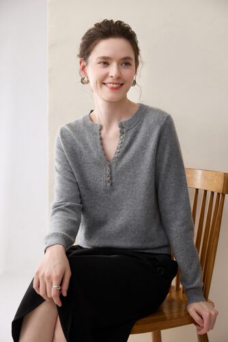 K622 100%纯山羊绒衫女V领纽扣装饰定制毛衣宽松针织打底衫上衣