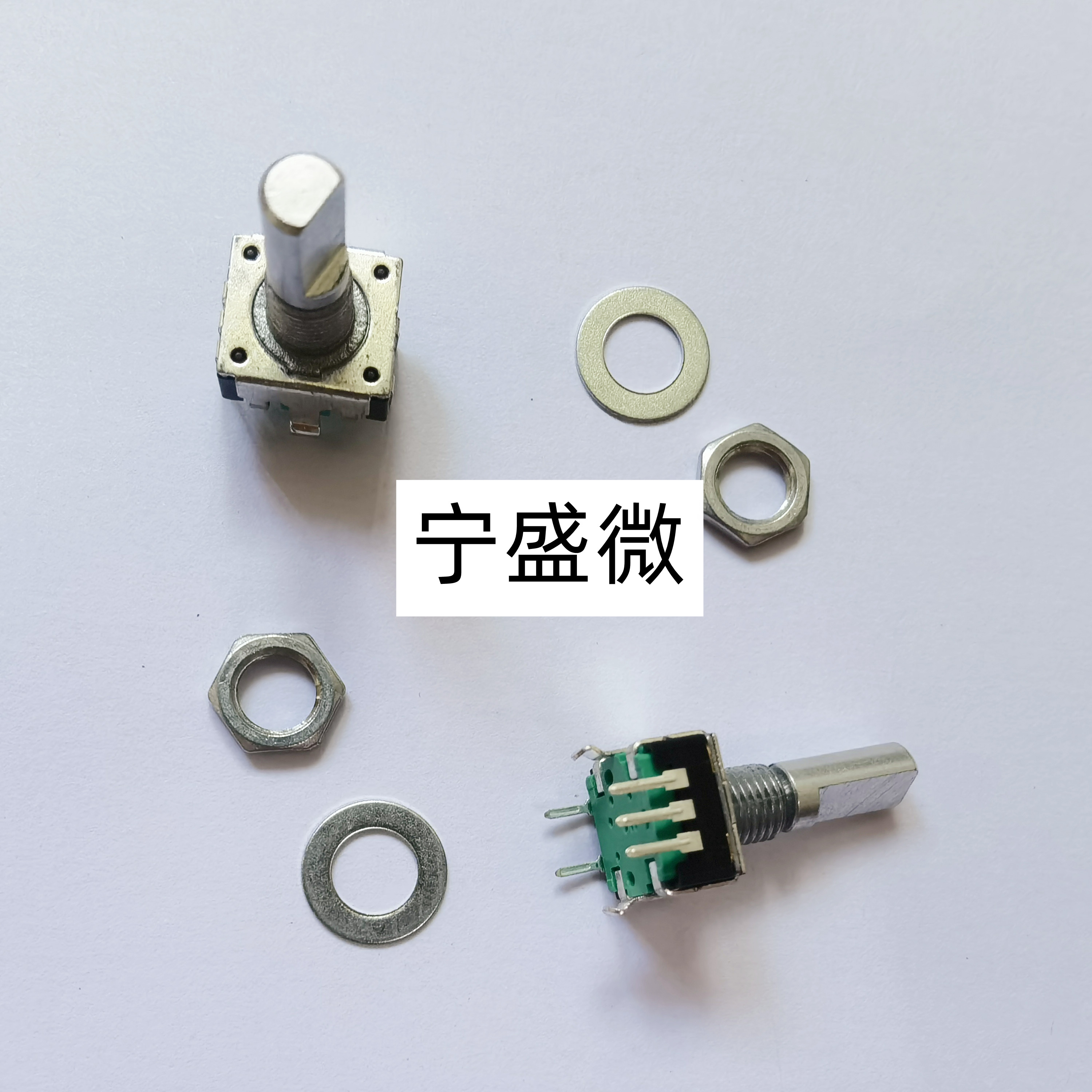 EC11旋转编码器带开关24脉冲PEC11R-4220F-S0024 轴长20MM