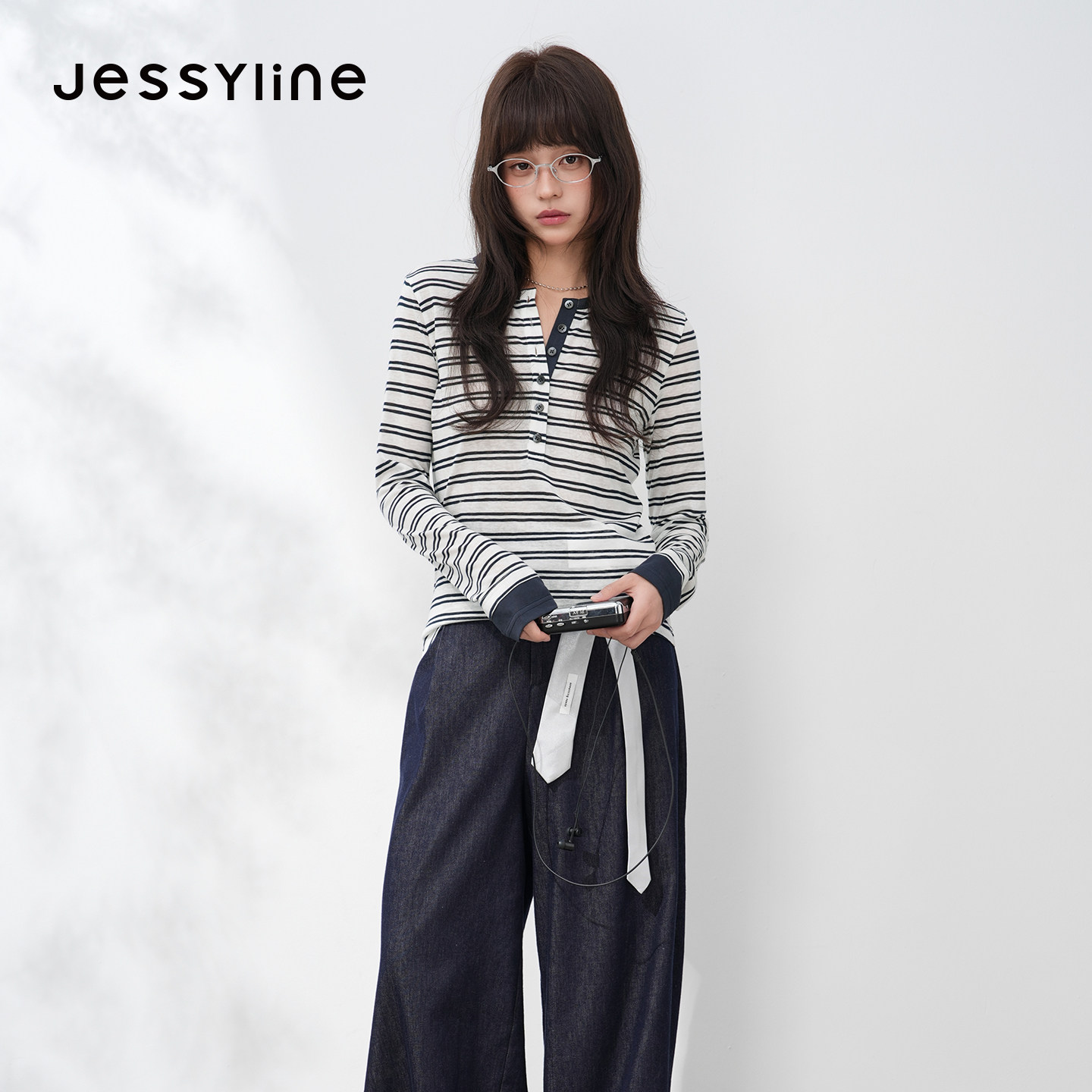 jessyline杰茜莱2026春季新款黑白色条纹显瘦百搭T恤女小个子上衣