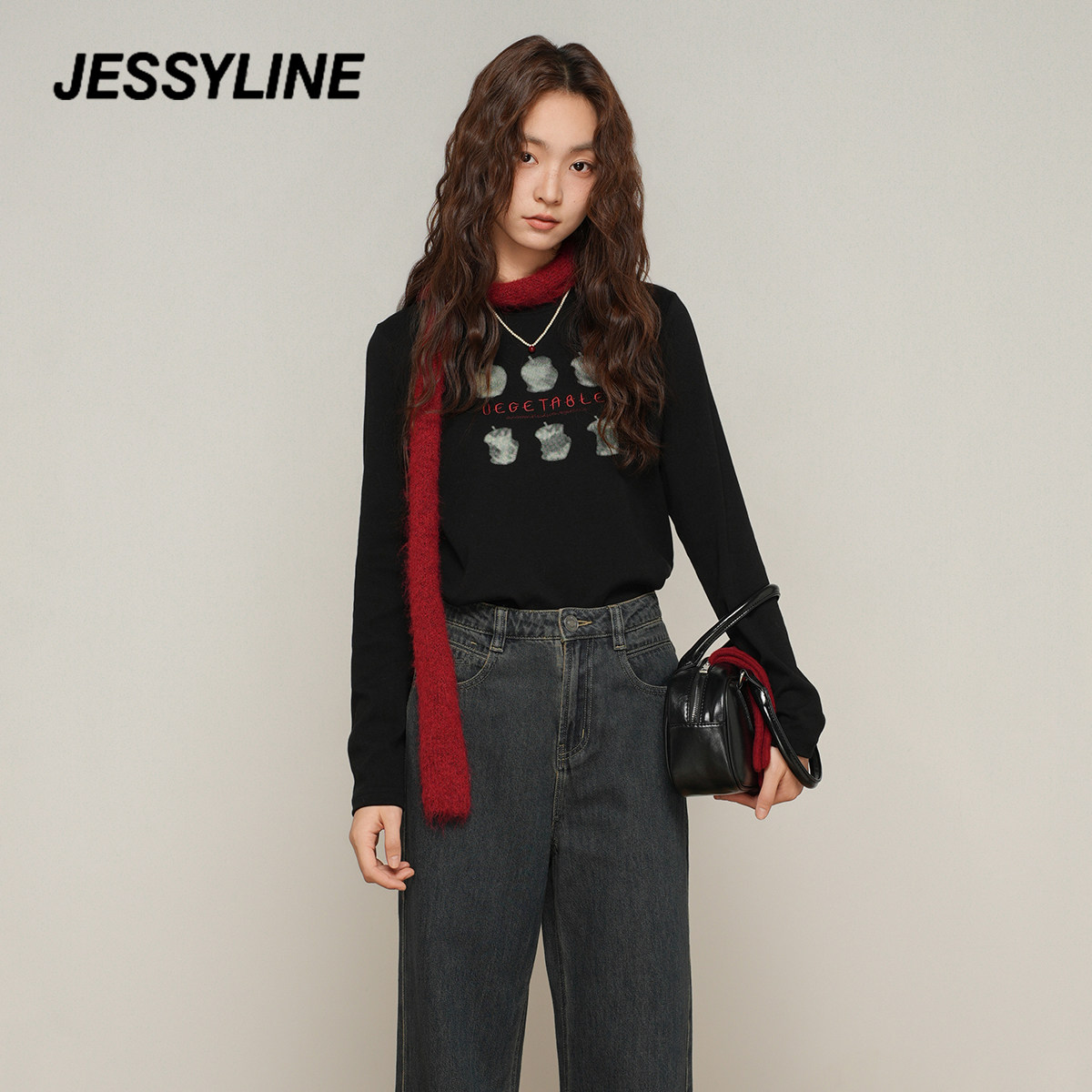jessyline杰茜莱26秋新款美式复古印花长袖T恤女黑色显瘦百搭上衣