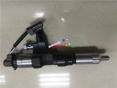 挖掘机配件神钢SK200-8/230-8/250-8/260-8 J05E柴油喷油器总成