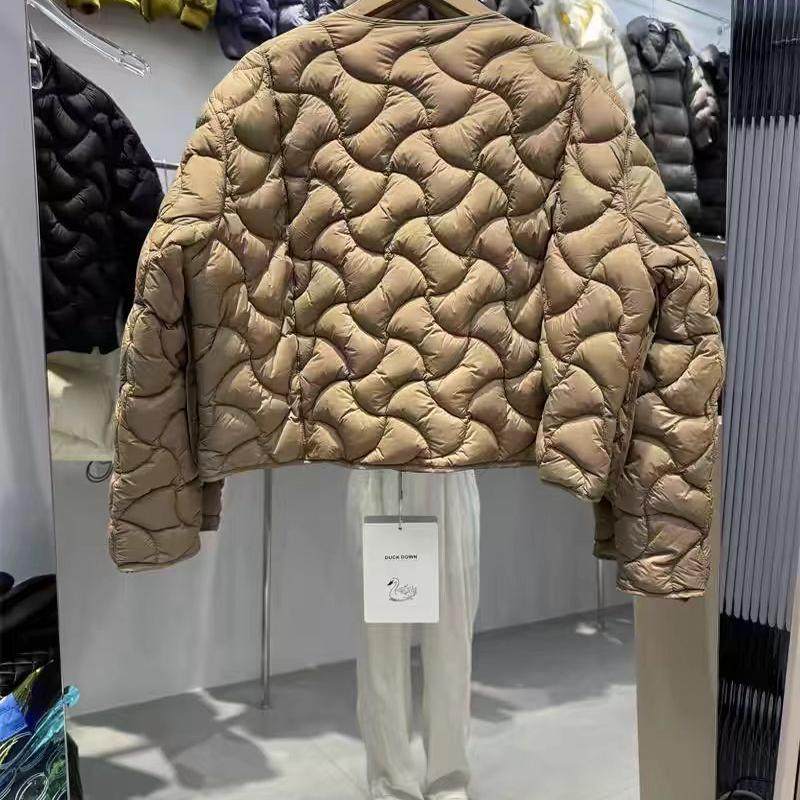 2025新款韩版宽松菱格纹羽绒服