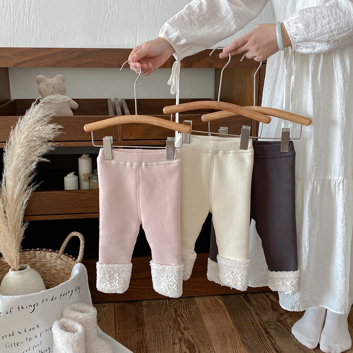 女童拼接打底裤冬款加绒加厚保暖裤宝宝洋气一体绒蝴蝶结外穿裤子