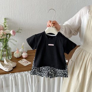 宝宝纯棉短袖套装夏季新款男童简约字母贴标T恤豹纹短裤两件套潮