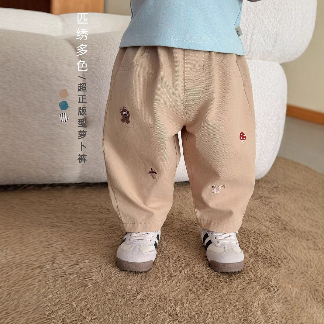 儿童纯棉卡通刺绣萝卜裤宽松长裤