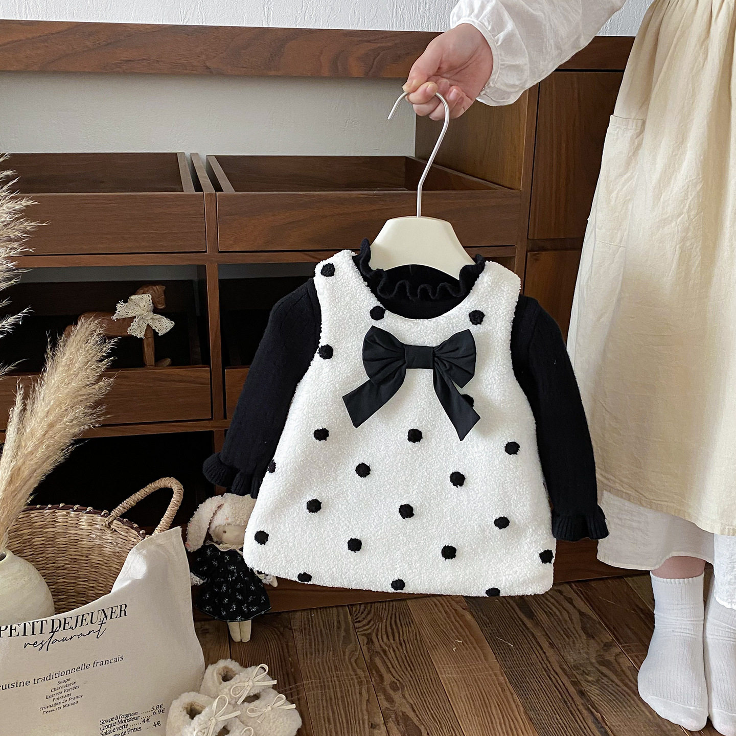 女童圆点背心裙毛毛衣冬装新款宝宝无袖羊羔毛连衣裙绗棉加厚裙子