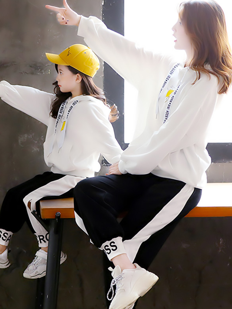 Parent-child outfit mother-daughter outfit Ocean school 2021 new spring and autumn fashion girls long-sleeved thick cotton T sports two-piece set tide