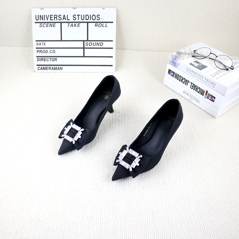 酒杯高跟尖头浅口水钻蝴蝶结单鞋