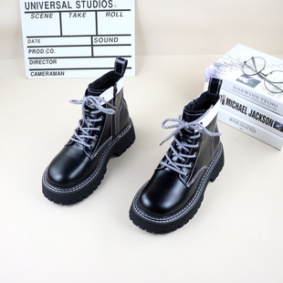 32真皮牛皮秋冬季新款撤柜单里拼色侧拉链时尚百搭女休闲马丁靴