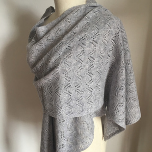 新品针织镂空100羊毛围巾披肩女围脖秋冬薄款加长灰色情侣商务