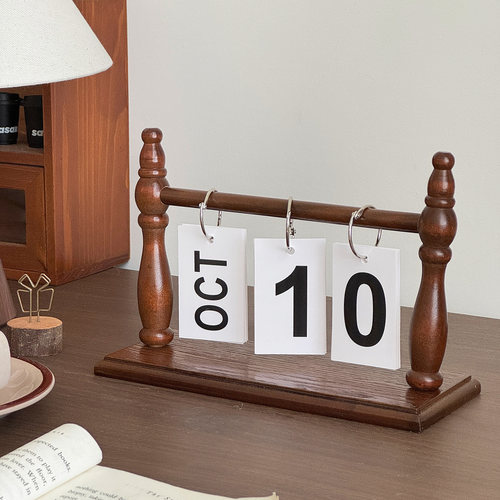 2026年新款木质翻页台历玄关摆件