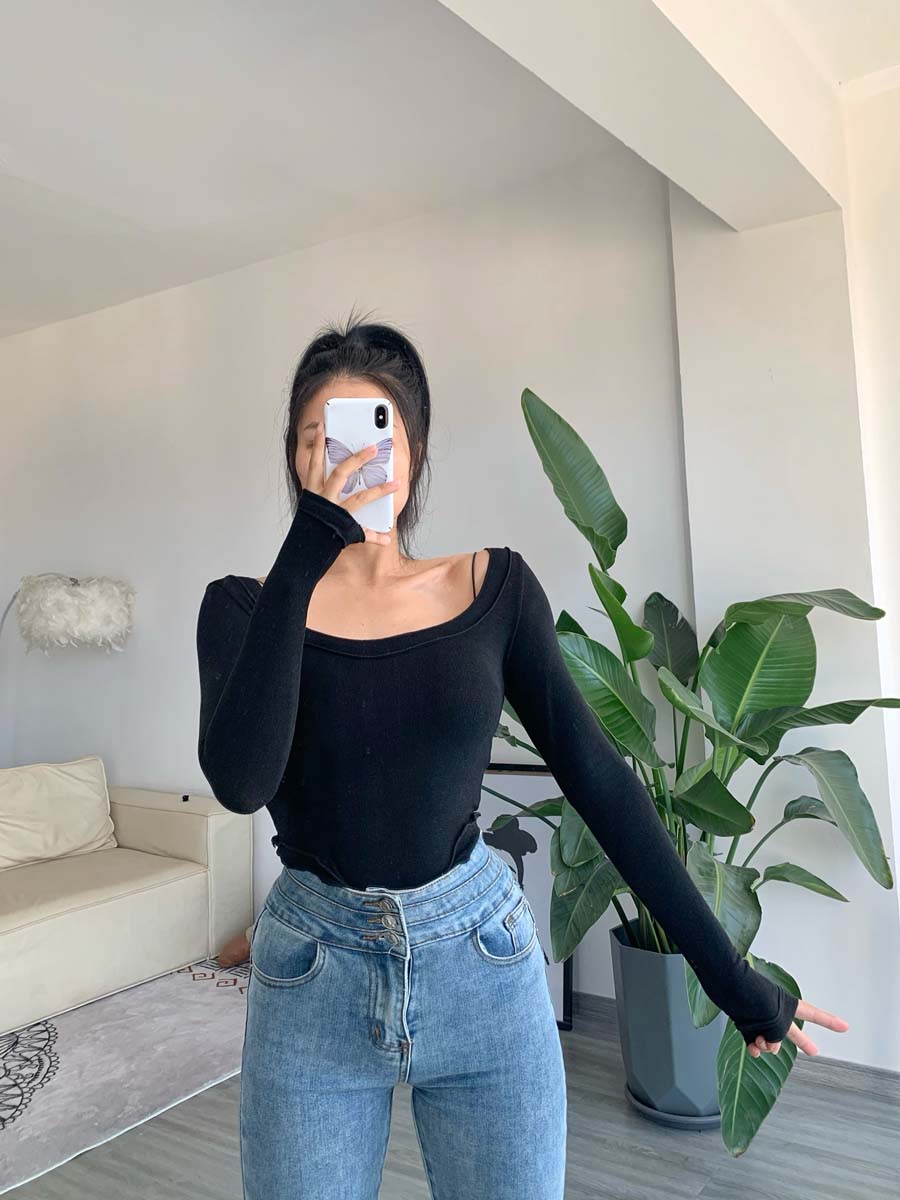 长袖U领木耳边弹力修身T