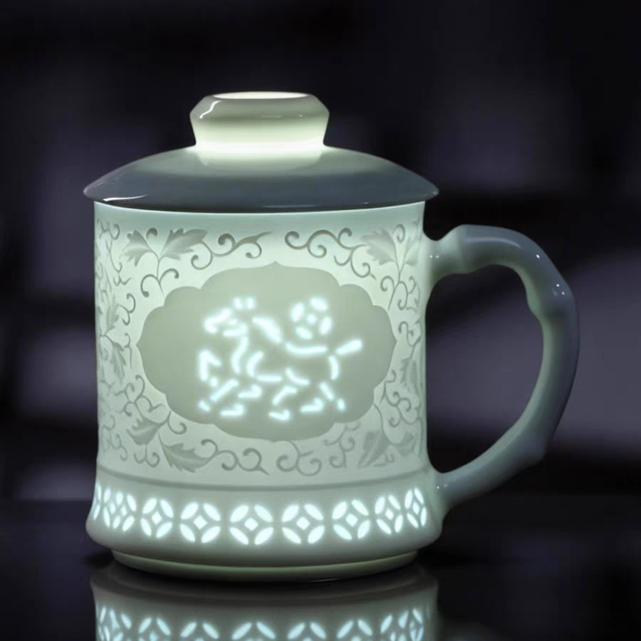 景德镇官方陶瓷玲珑茶漏杯马上有钱马克杯带盖水杯办公杯马年送礼
