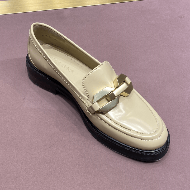 露娜圆头厚底英伦乐福鞋女