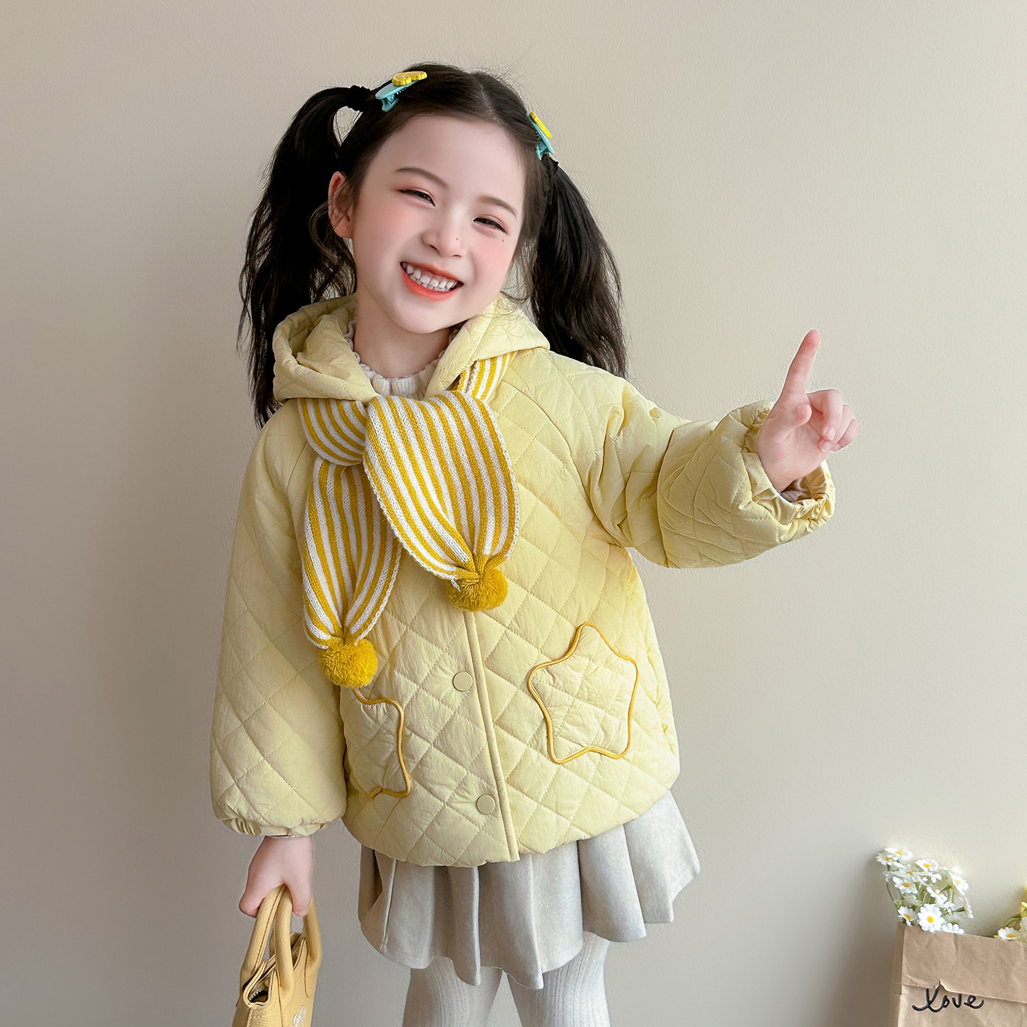 女童加绒棉服冬季2026新款洋气儿童冬装棉衣女宝宝五角星绗棉外套