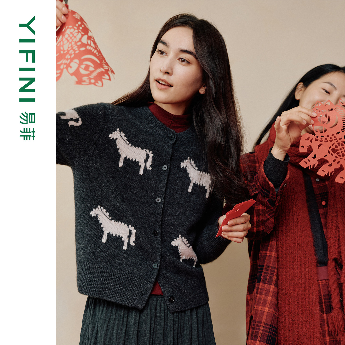 [专柜同款]Yifini/易菲绵羊毛牦牛绒混纺刺绣针织开衫女打底衫