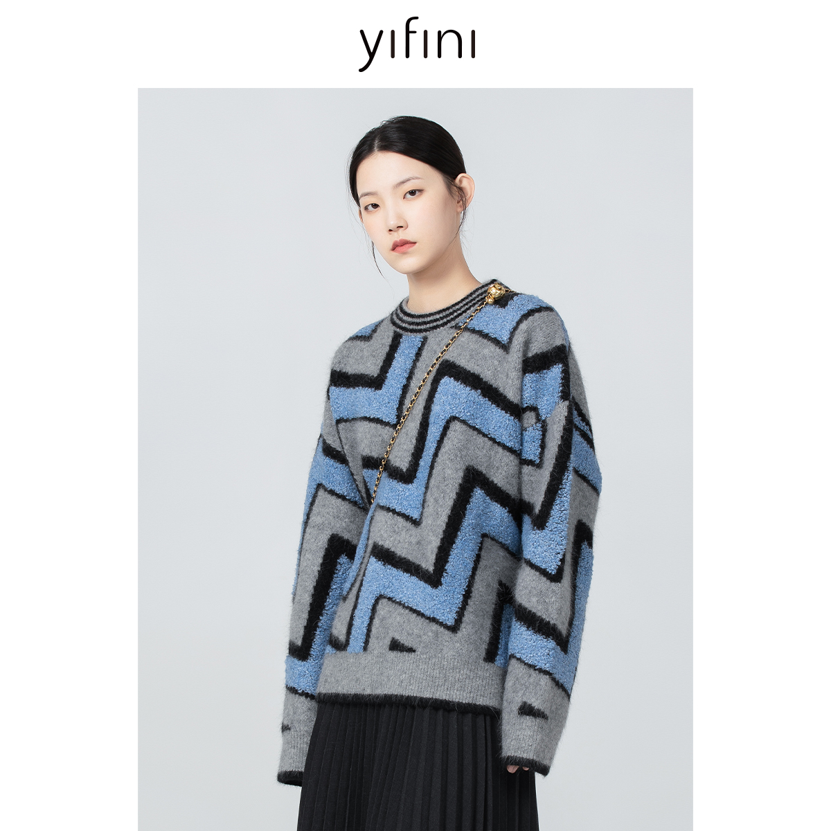 易菲撞色纱线条纹通勤毛衫