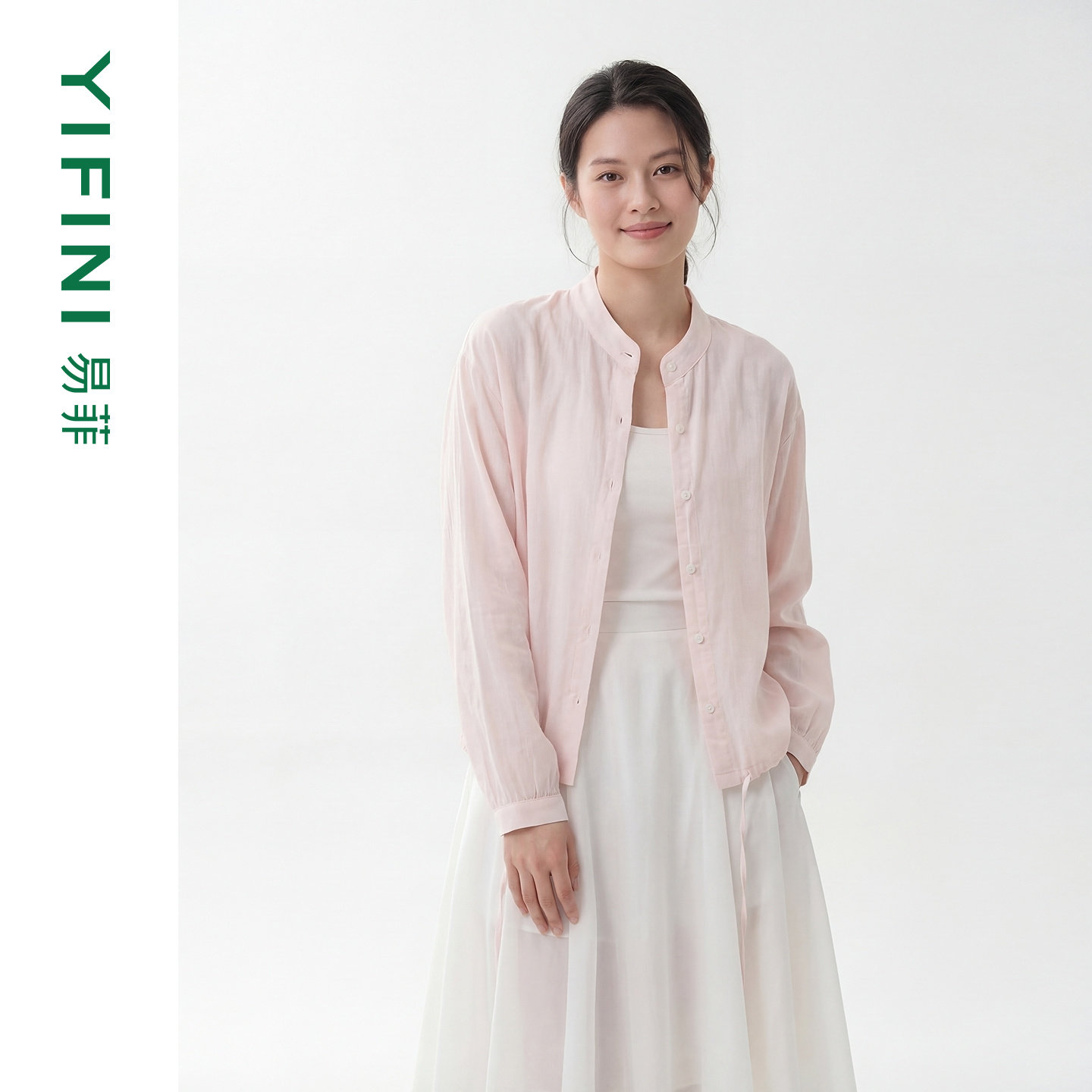 时尚百搭宽松短款外套小衫图片