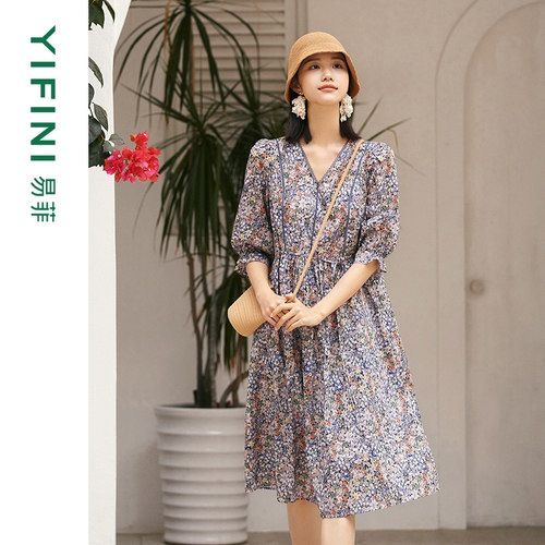 易菲法式V领文艺印花连衣裙