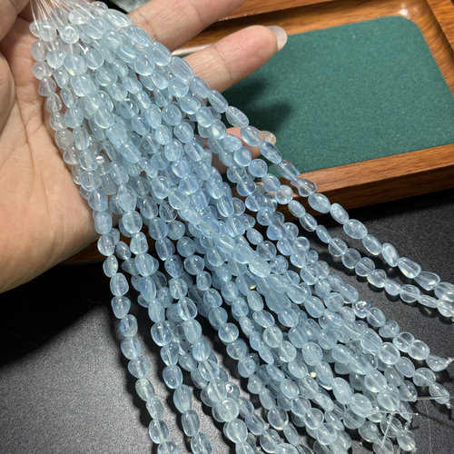 天然石浅色清新海蓝宝小豆子不定型土豆款约4.5mm散珠半成品16cm