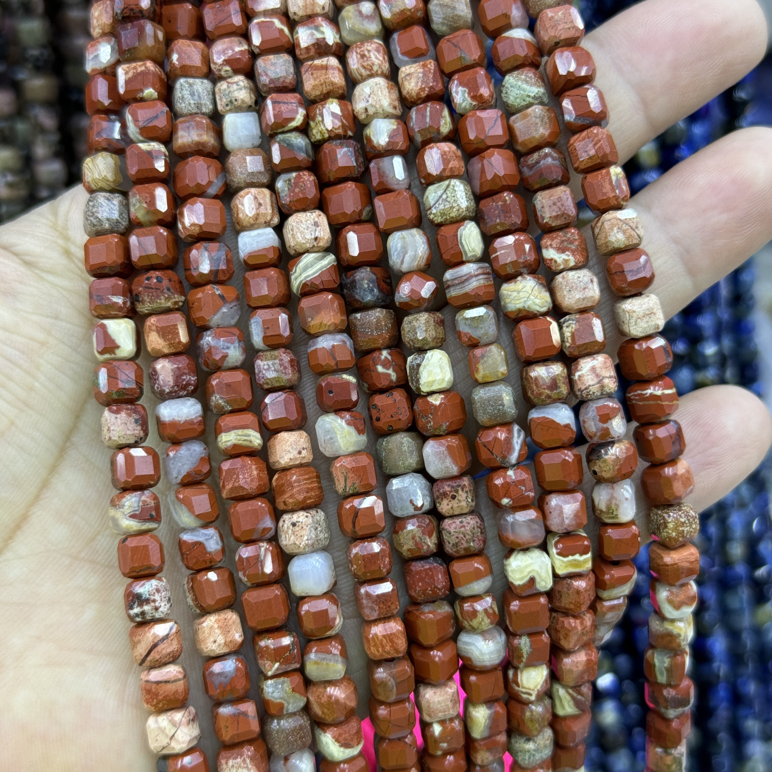 5mm天然石鸡血石方糖散珠半成品方块约58颗DIY串珠项链手链配珠