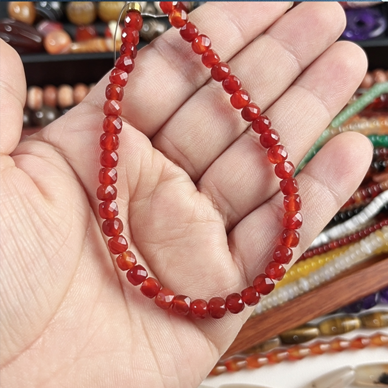 正红色天然红玛瑙钻石切面