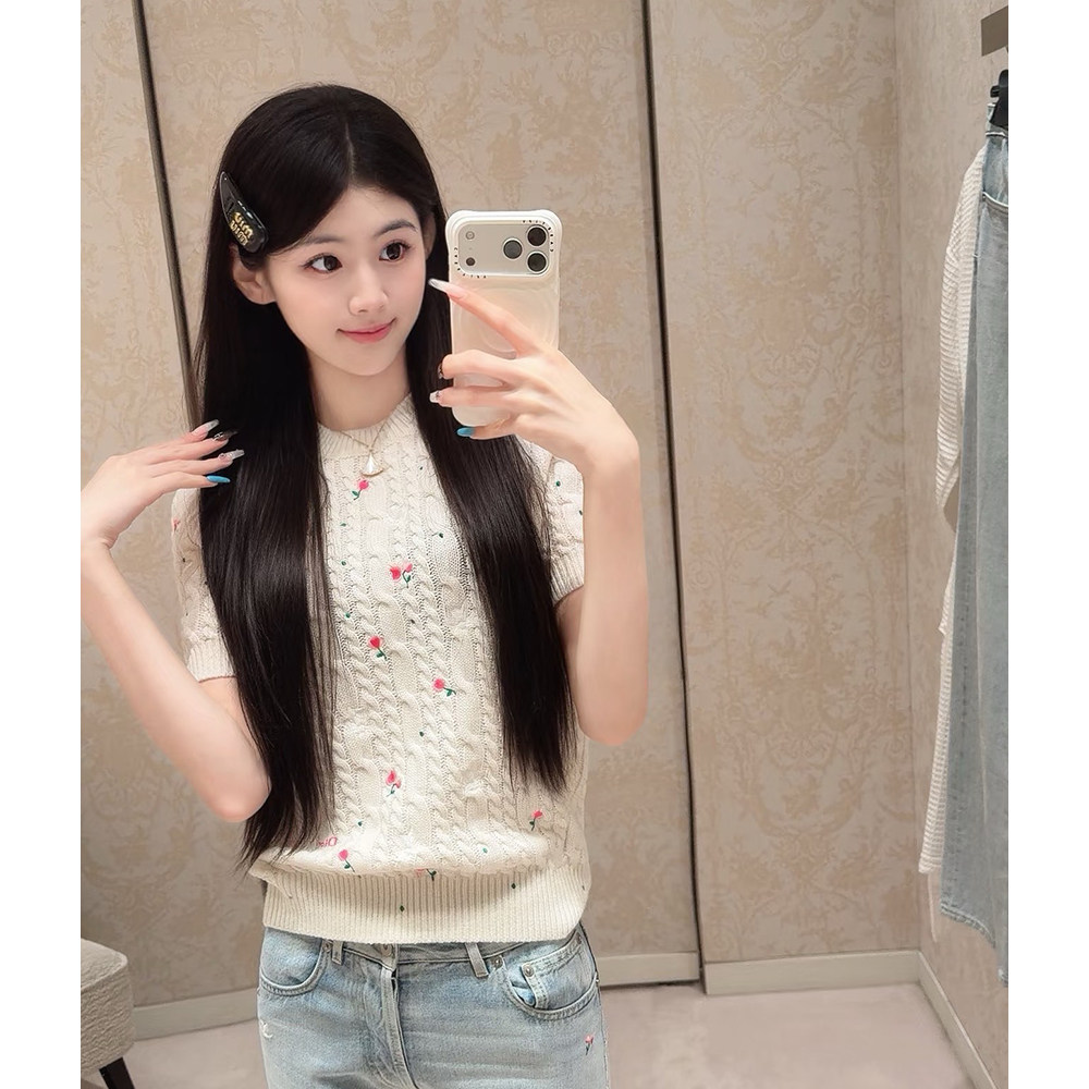 欧货2026新款白色绣花设计感玫瑰麻花短袖针织女早春季miu系上衣