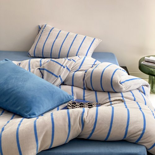 创意条纹印花牛奶绒四件套