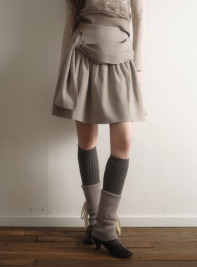 今日艺术家原创雾感灰立体褶皱磨毛腰封搭片A字半身裙