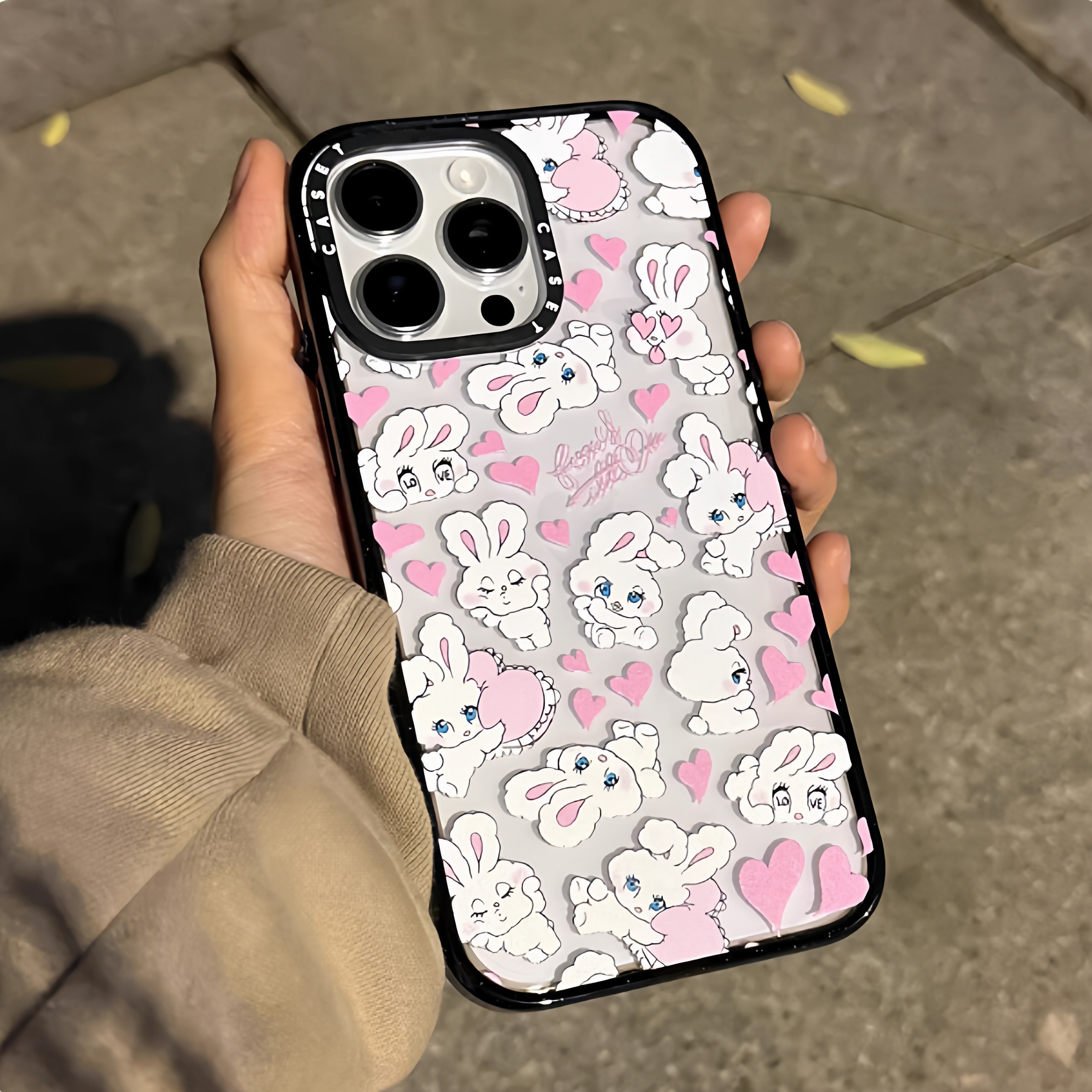 c联名爱心小白兔透明黑框适用iPhone15plus手机壳苹果17promax手机壳可爱卡通13防摔16pro创意15小众14/12/11