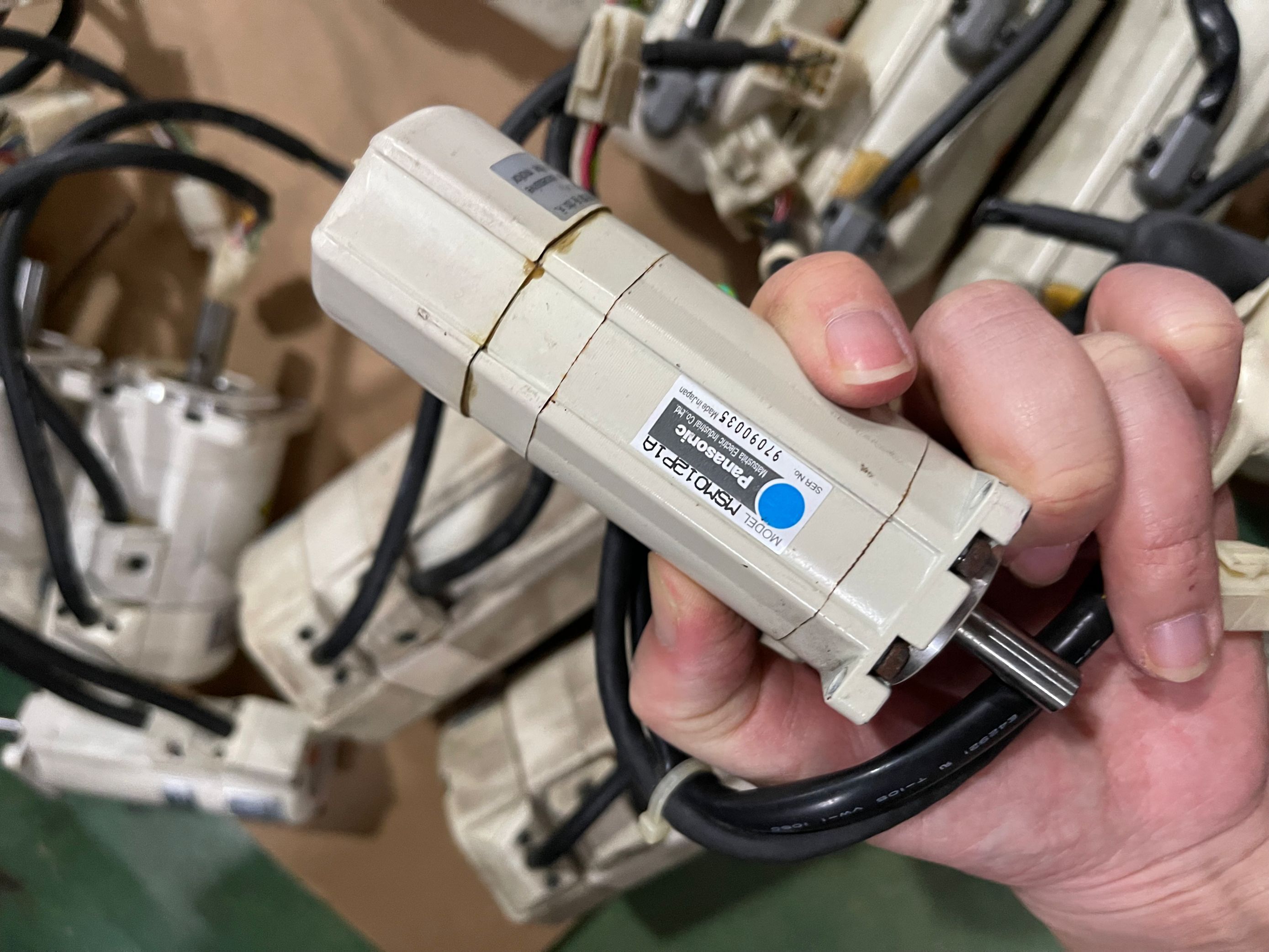 松下伺服电机MSM012P1A