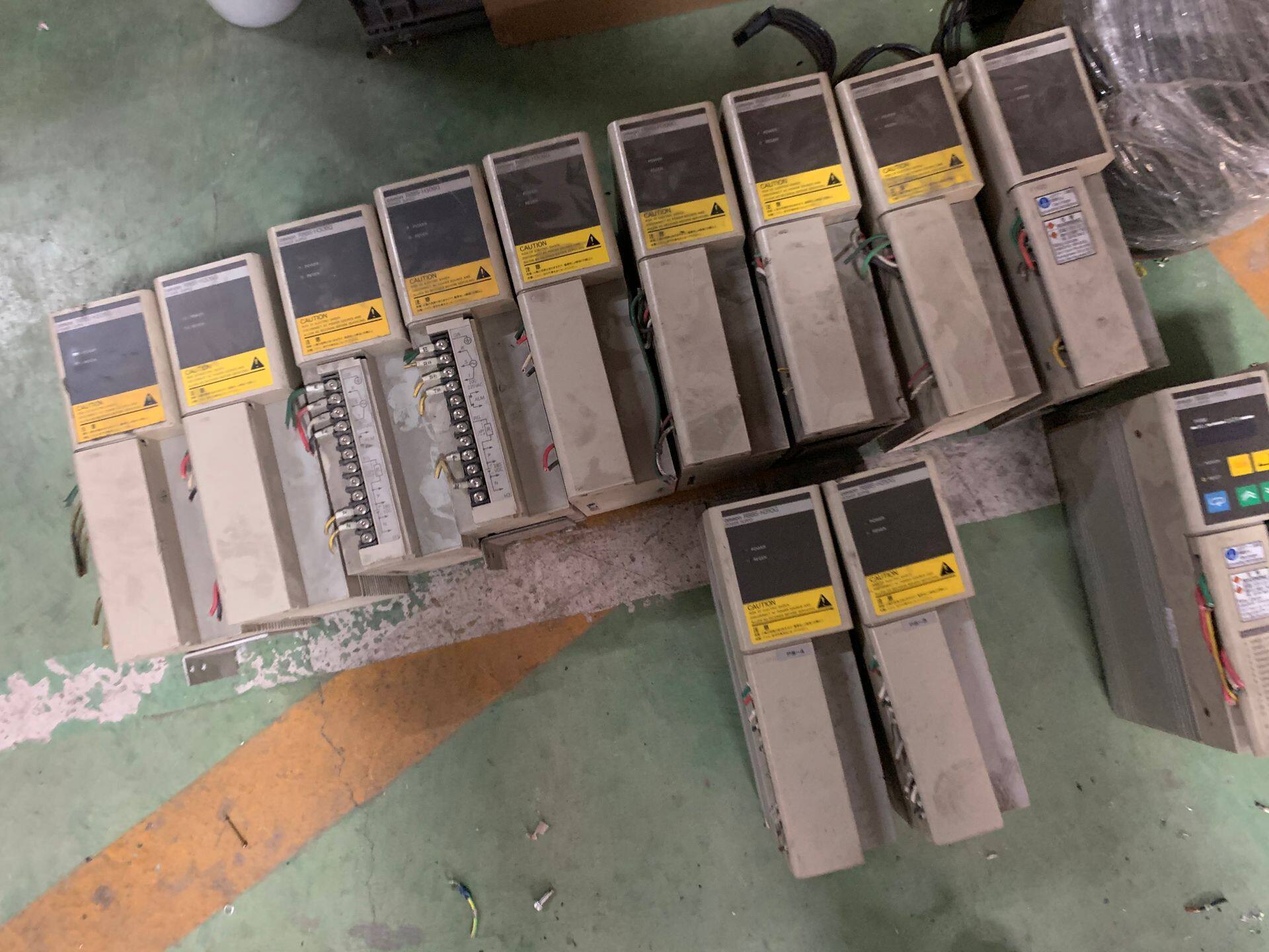 欧姆龙伺服驱动器 R88S-H306G 控制器R88S-H310G