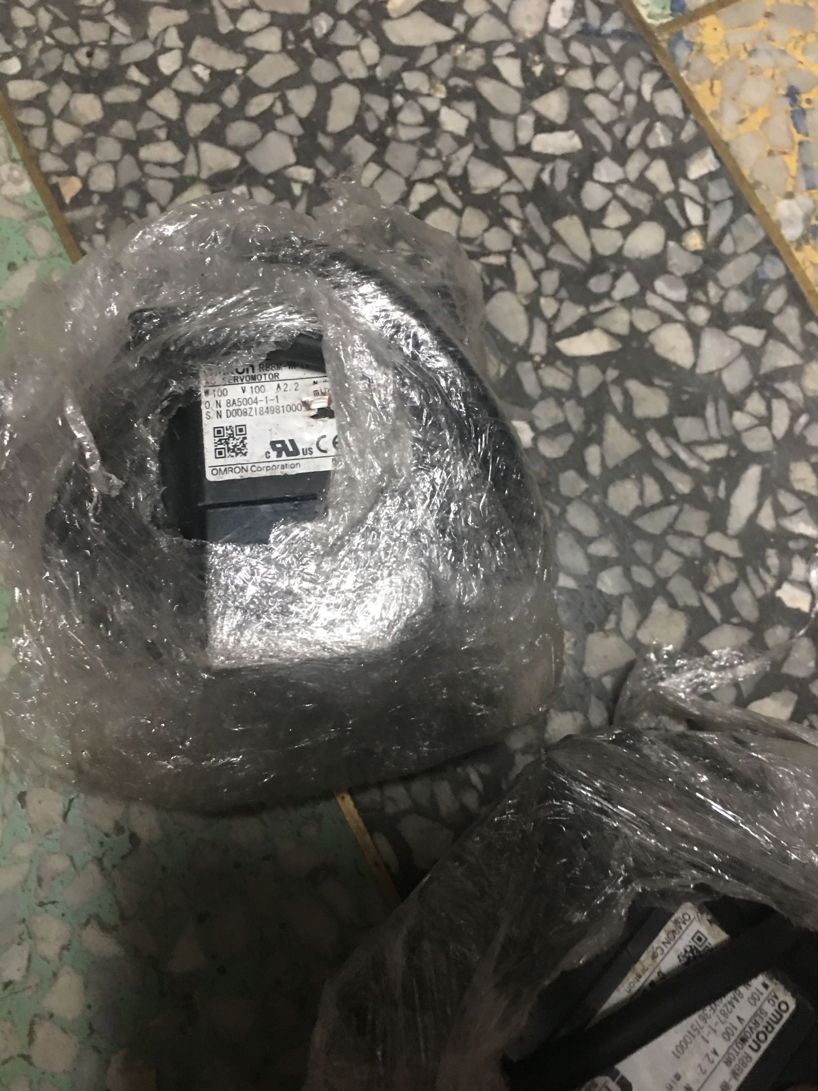 R88M-WP10030L-S1伺服电机欧姆龙